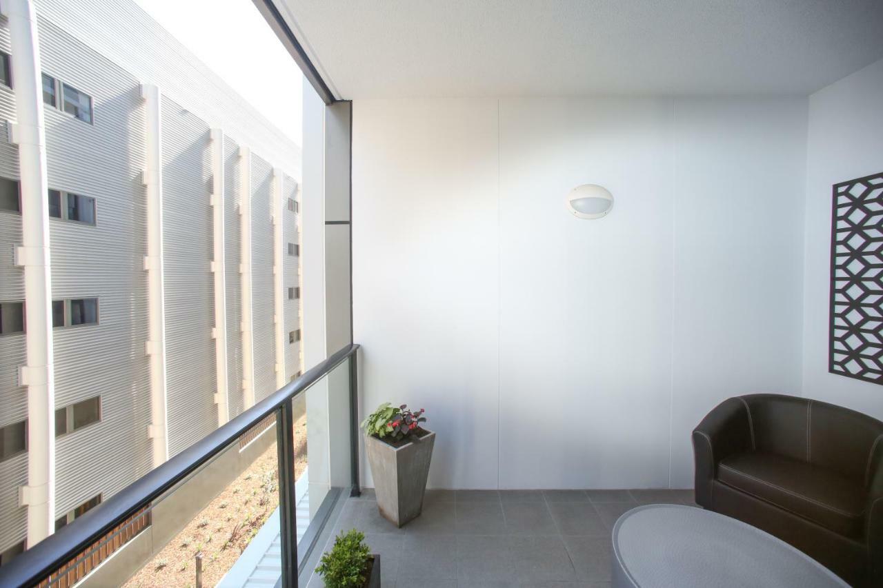 Arena On The Beach Apartment Newcastle Exterior photo